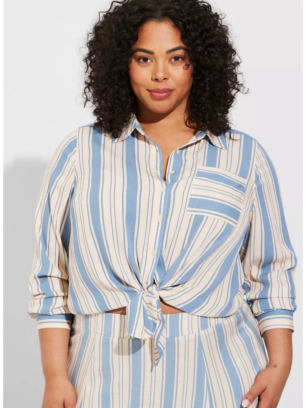 Torrid Crinkle Gauze Coastal Blue Striped Button-Up Long Sleeve Lizzie Shirt 1X